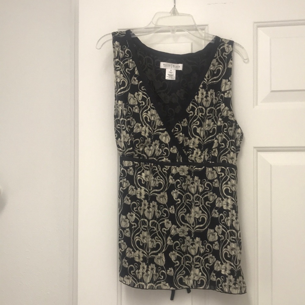 NWOT WHITE HOUSE BLACK MARKET TOP